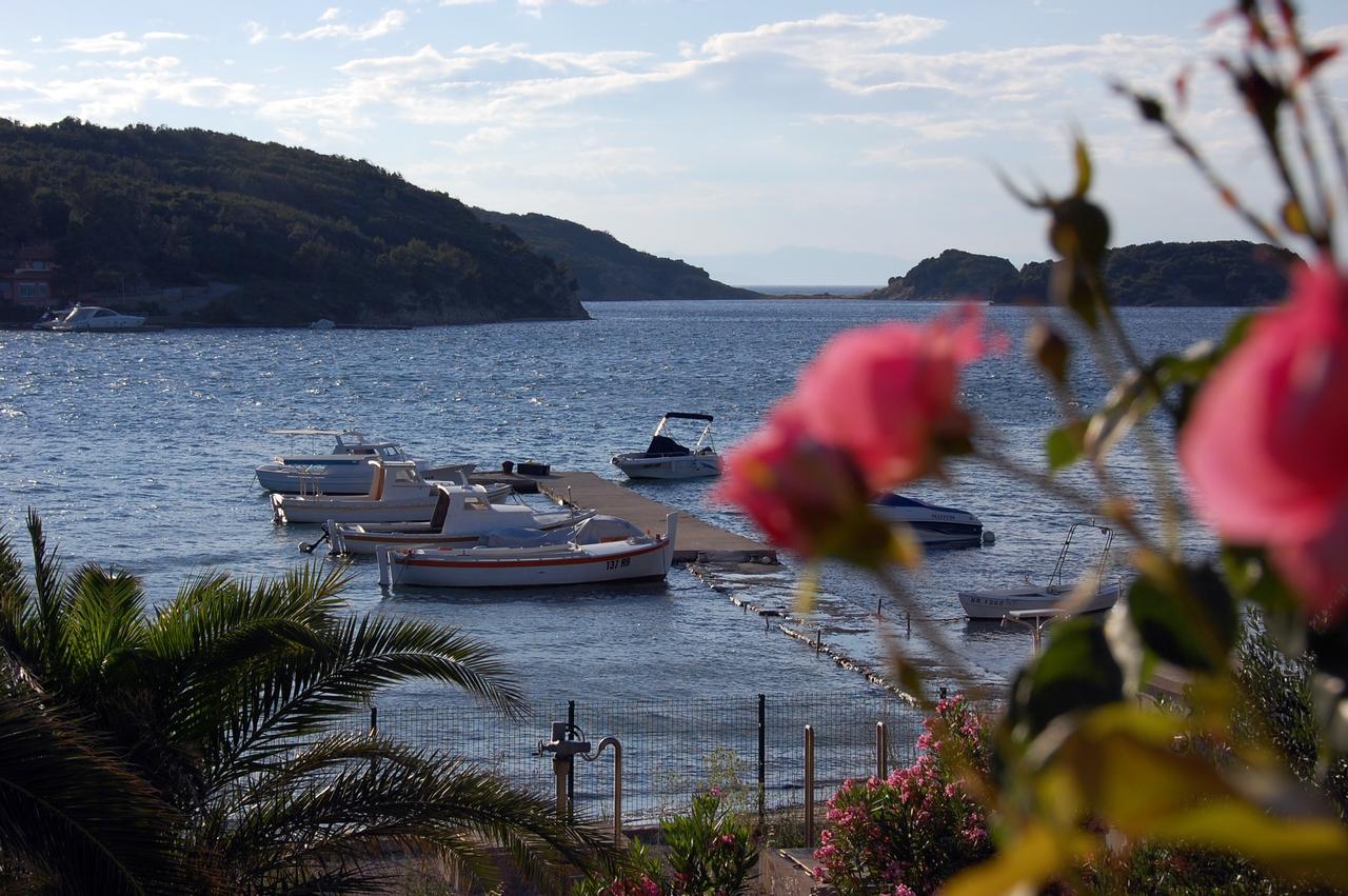 Beach Villa Ema Supetarska Draga Εξωτερικό φωτογραφία